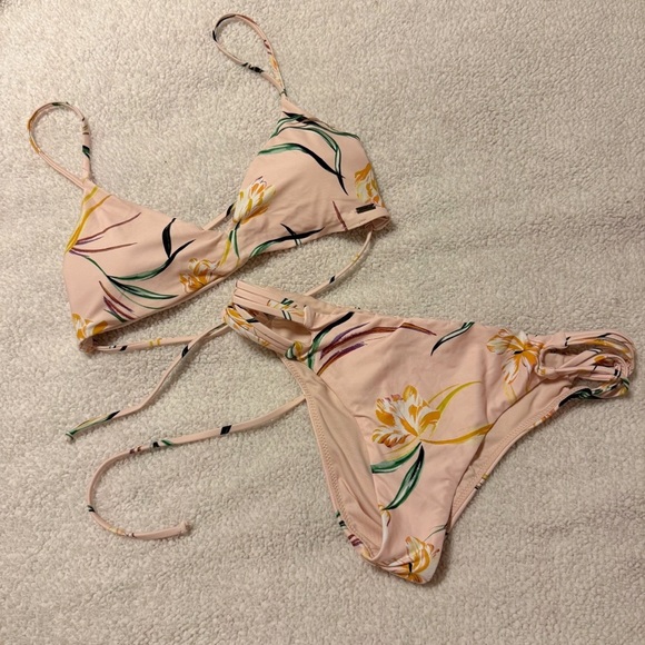 O'Neill Pink Yellow Floral Bikini Swim Set Bathing Suit - Picture 1 of 11